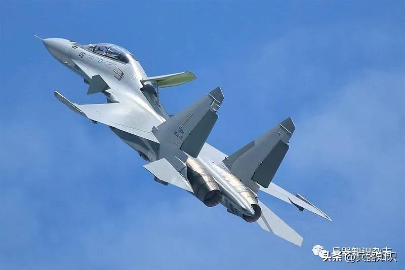 2023年兰卡威航展，“八一”飞行表演队换机首秀