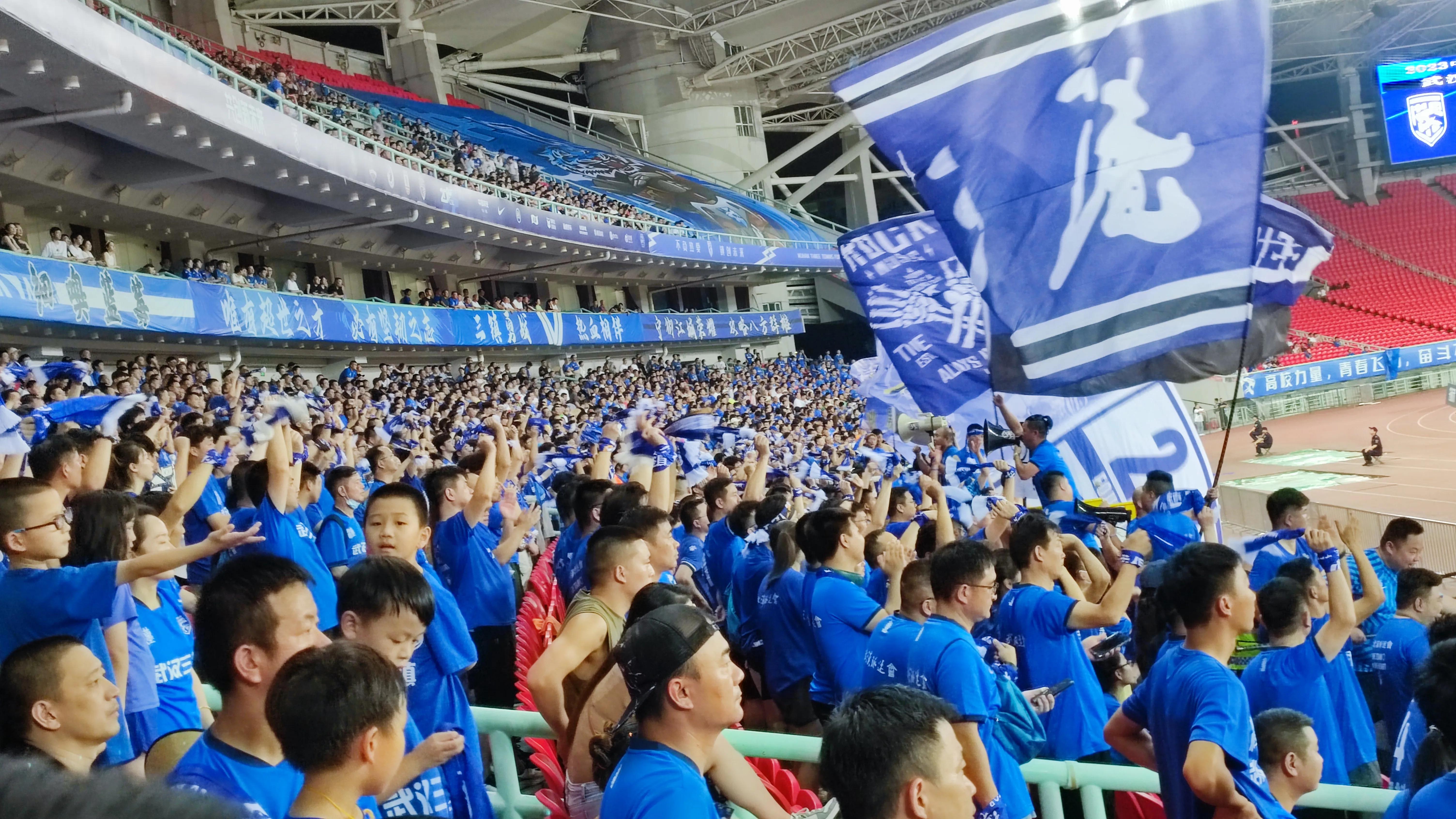 武汉三镇主场现场观赛,武汉三镇比赛回放