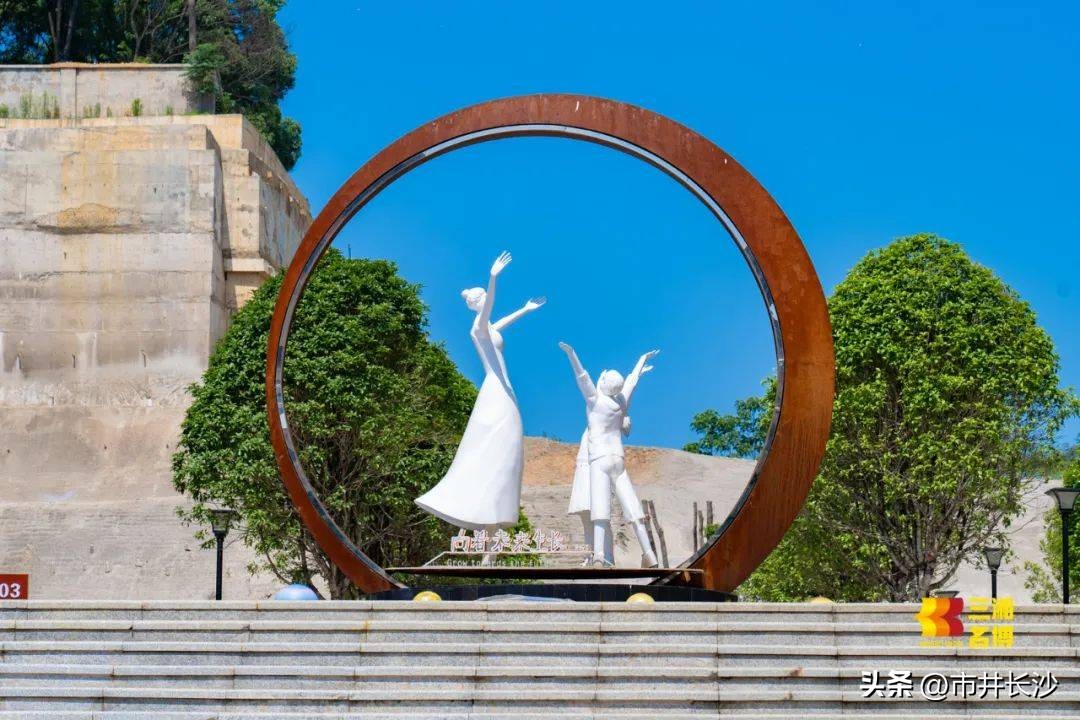 仰天湖天心实验学校,仰天湖实验小学怎么样