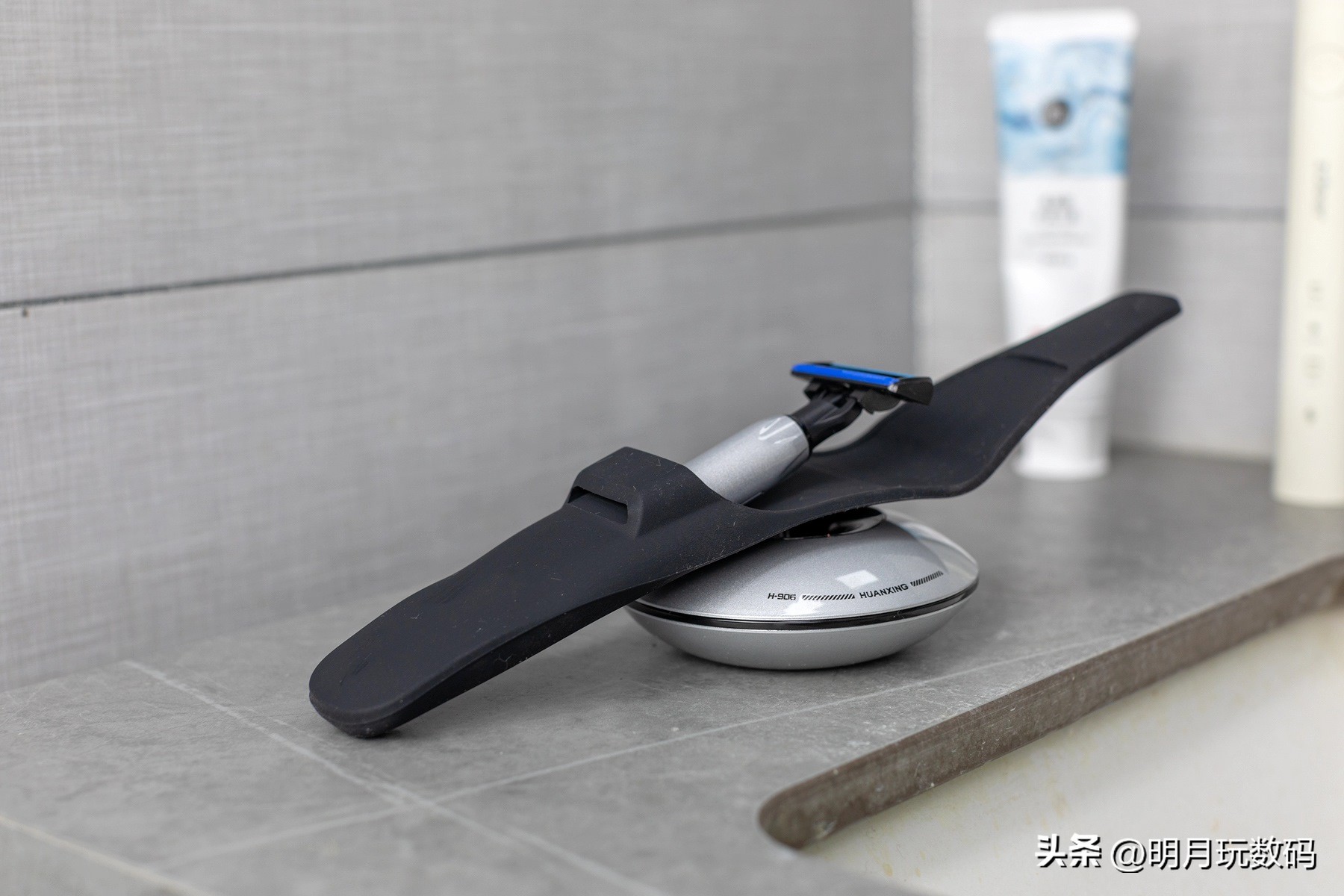 小飞碟剃须刀好用嘛,小飞碟剃须刀哪种好用