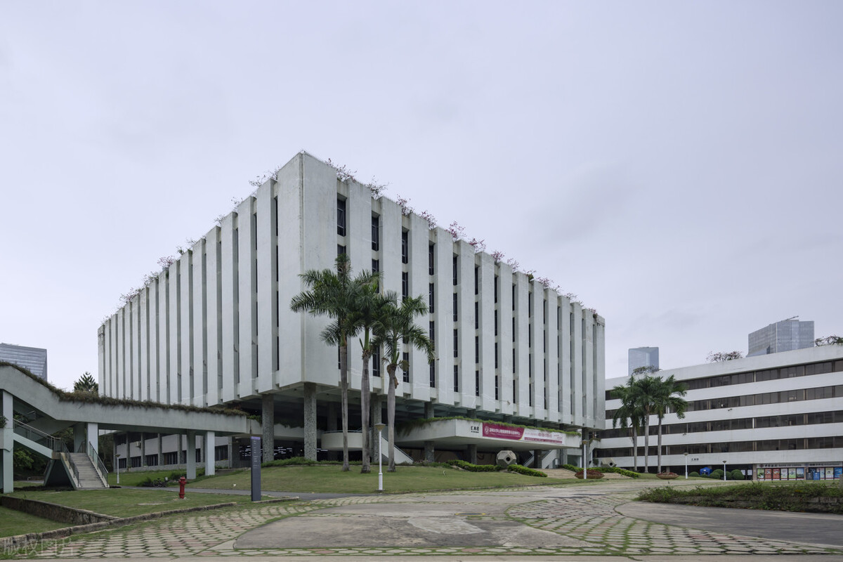 深圳大学有个“缺点”，可能使其短时间内，难以评上双一流大学