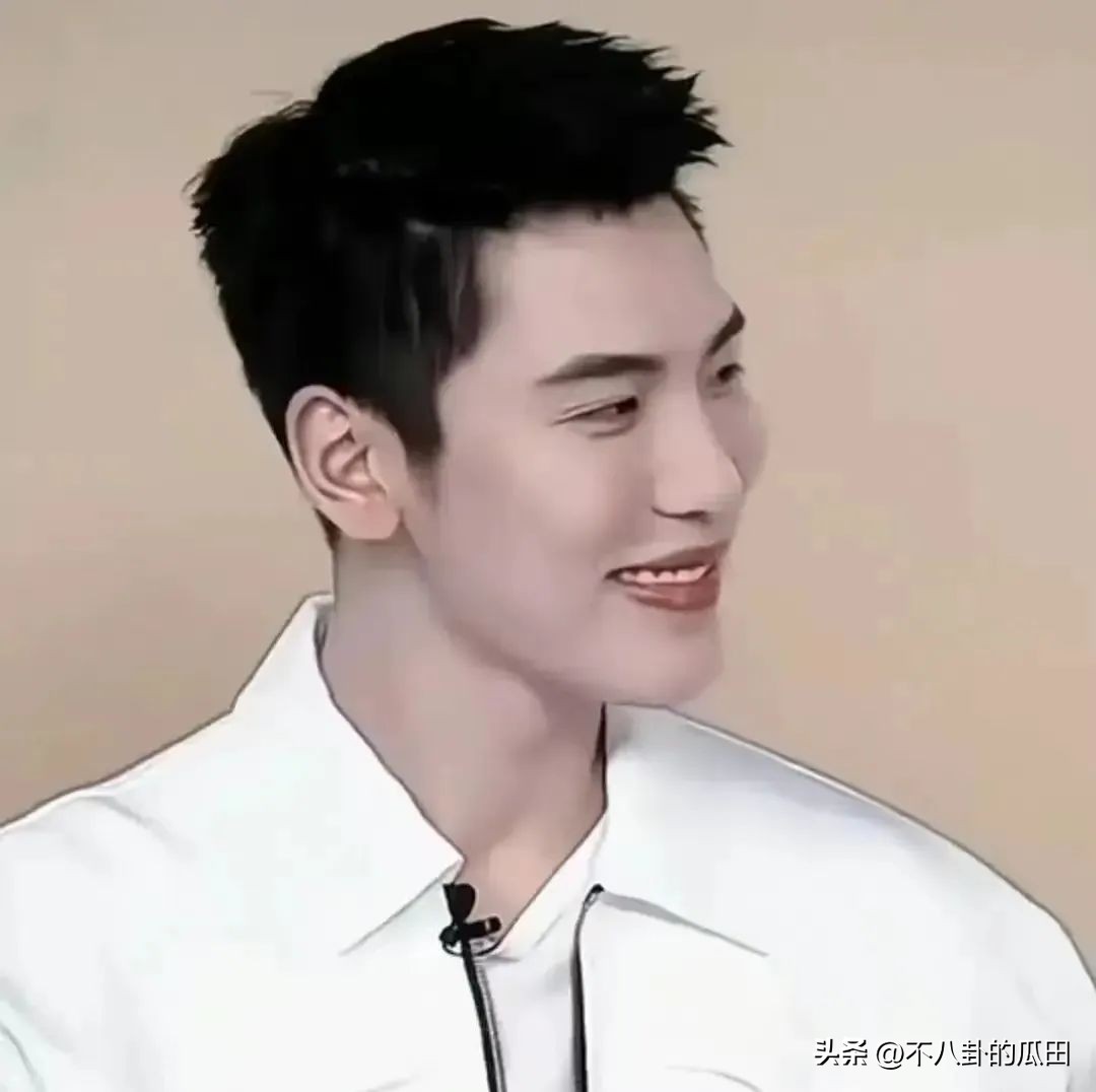 蔡徐坤下巴太尖惹争议图片,蔡徐坤下巴是假体吗