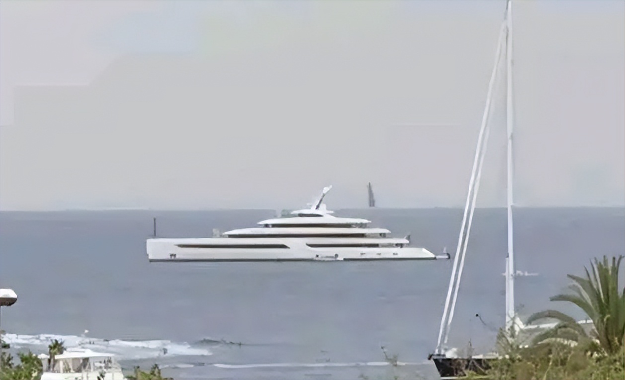 马云现身西班牙打高尔夫开2亿,马云英国打高尔夫