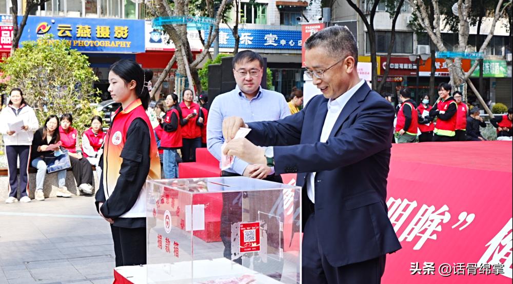 守护睛彩视界点亮光明未来作文,守护睛彩视界点亮光明未来内容