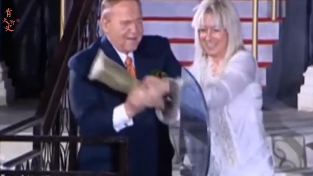 世界女富豪排名前十简介,世界十大女富豪