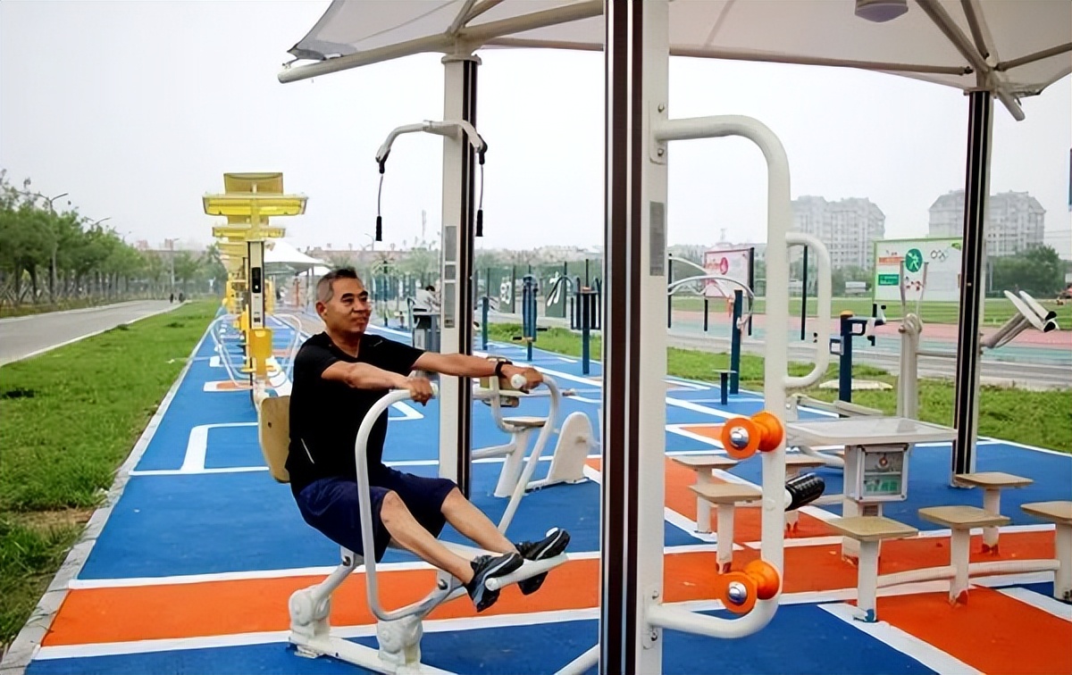 山东省体育局点赞舒华体育承建的智能体育公园