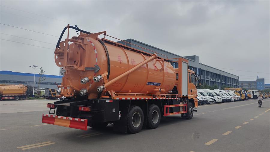 陕汽前四后八清洗吸污车,国六双桥陕汽德龙x3000渣土车