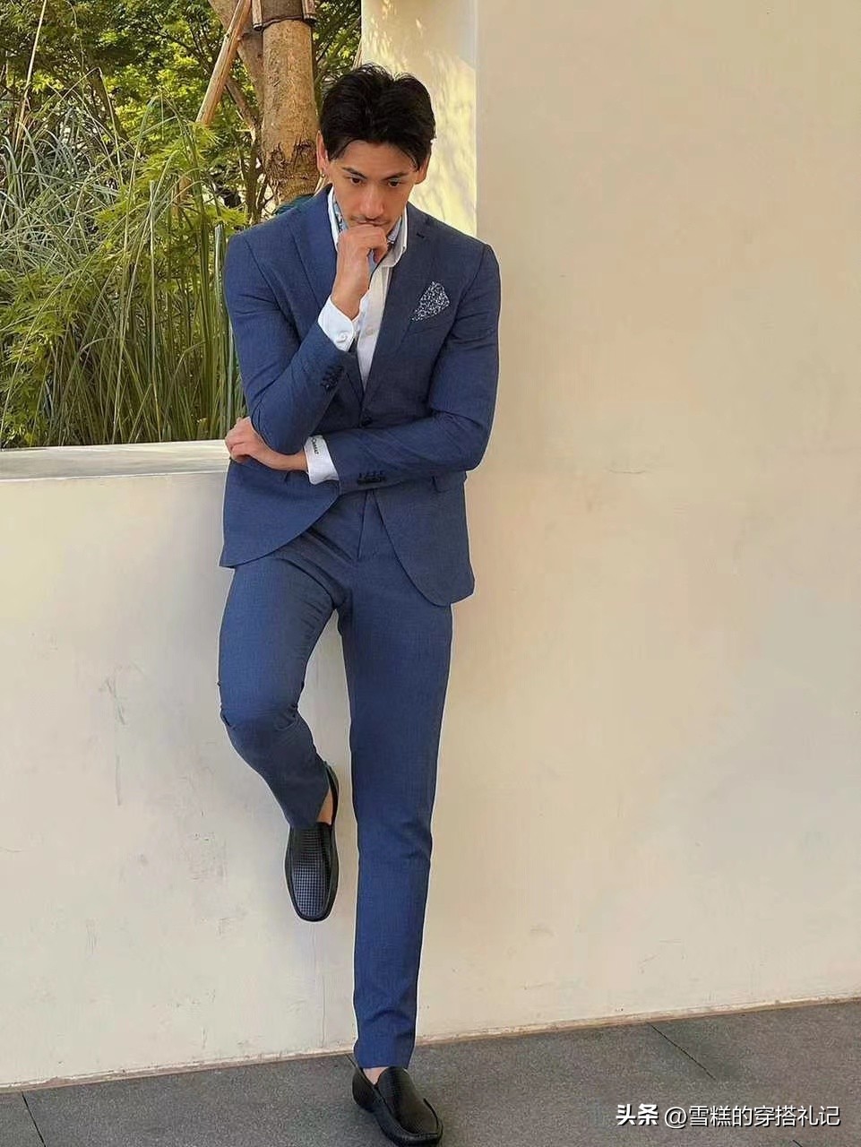 40岁的男人穿什么搭配好看,40多岁的男人怎么穿搭才有气质