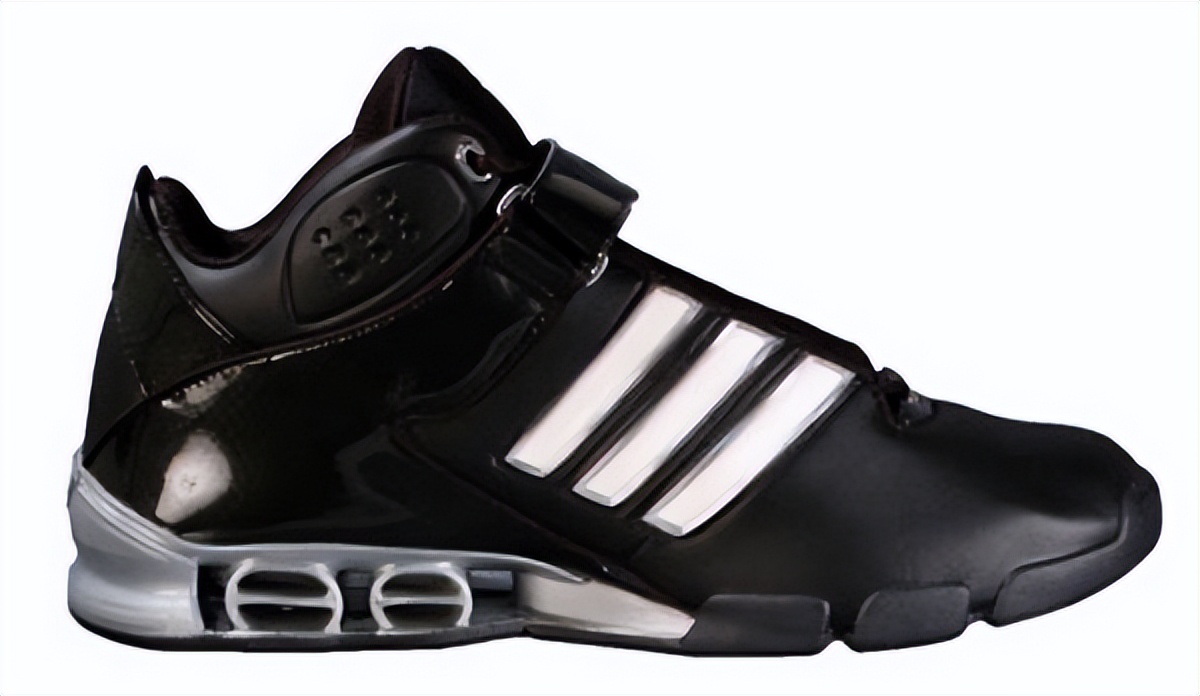 德怀特霍华德奥兰多,阿迪达斯霍华德历代篮球鞋图片