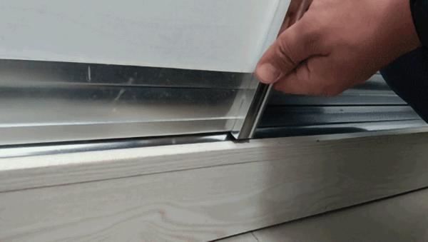 推拉窗长期不用拉不开怎么办,老式推拉门窗关不严怎么调整