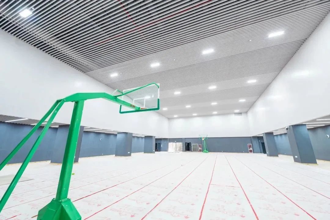 北航中法航空学院体育馆全面建成！