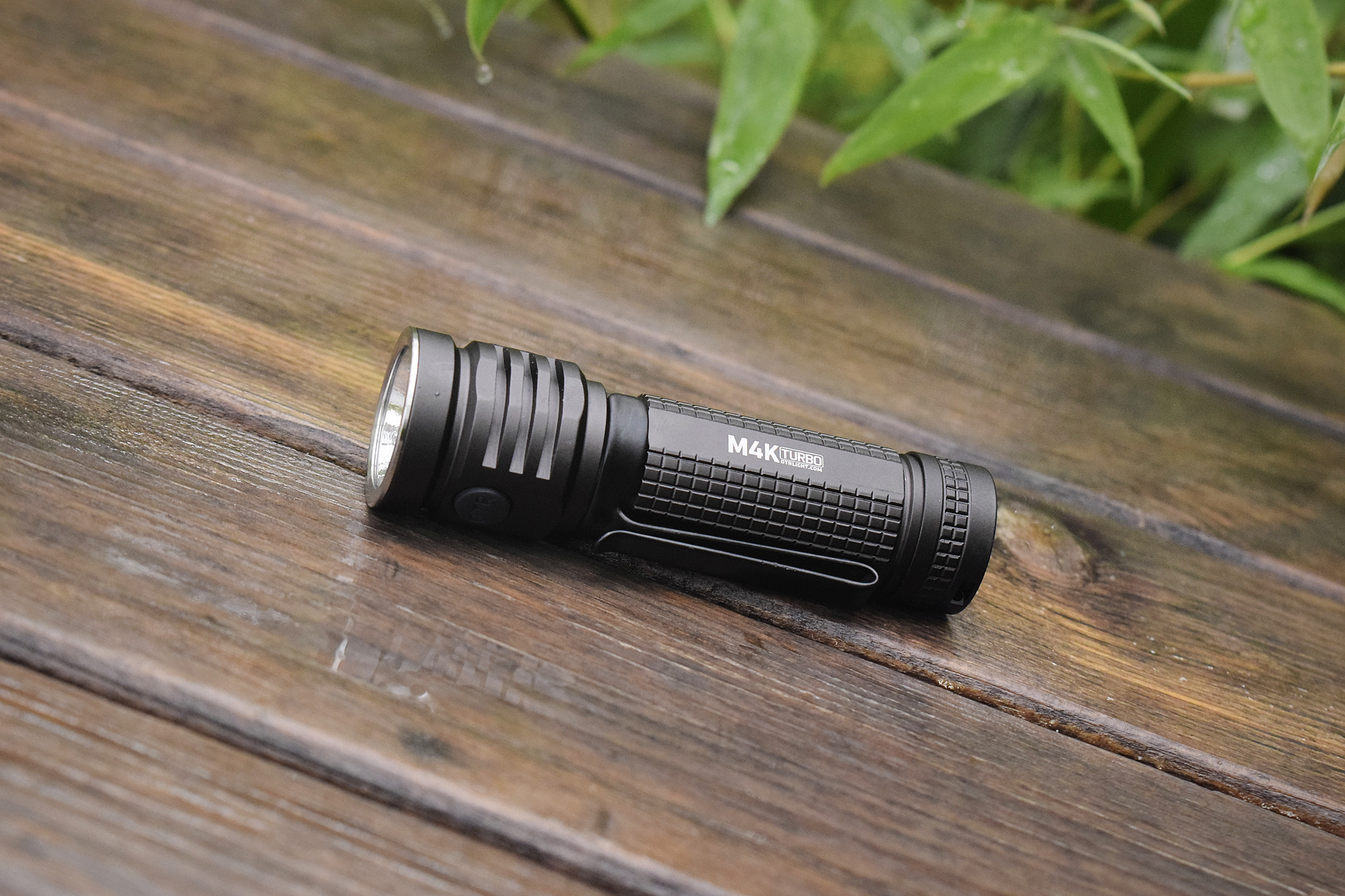 短小精悍实力派！在路上M4KEDC小手电体验