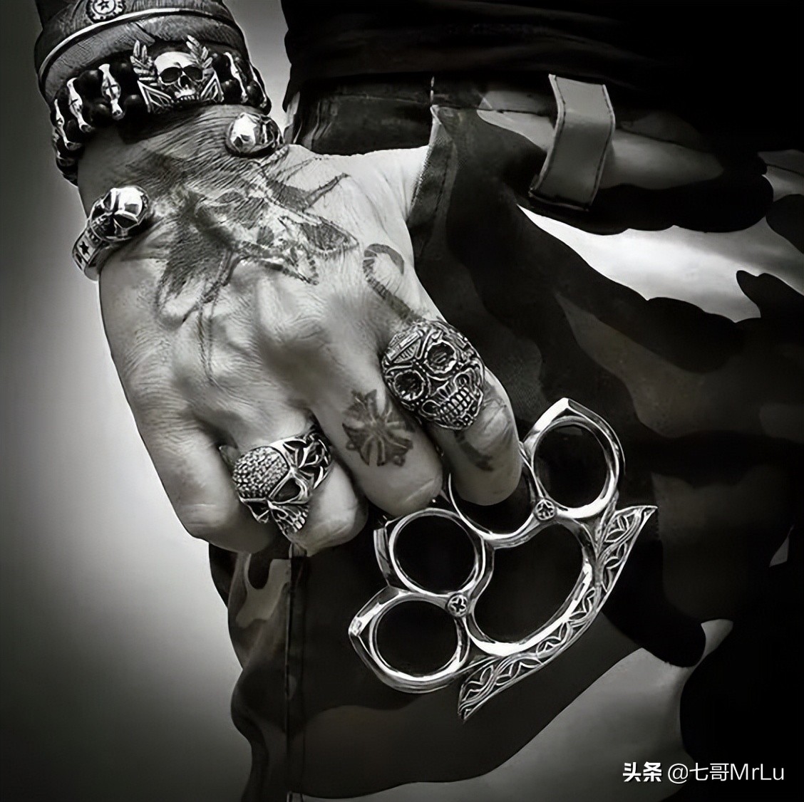 男人戒指：权力有多大，我就有多美