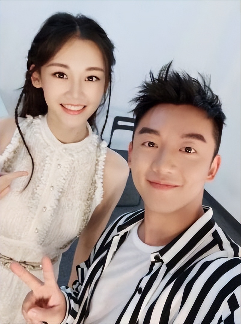 郑恺和妻子最新消息,郑恺老婆和他在一起多久了