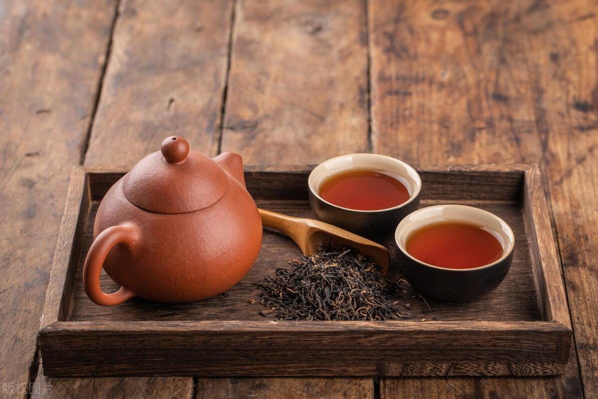 真实茶客故事，九哥炒股赚到钱后，带走儿媳去广东做生意，后来呢