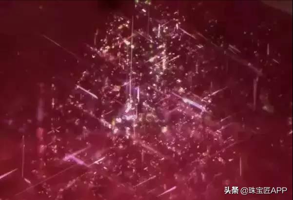 宝石的裂纹叫什么,宝石有裂痕是不是就失去价值了