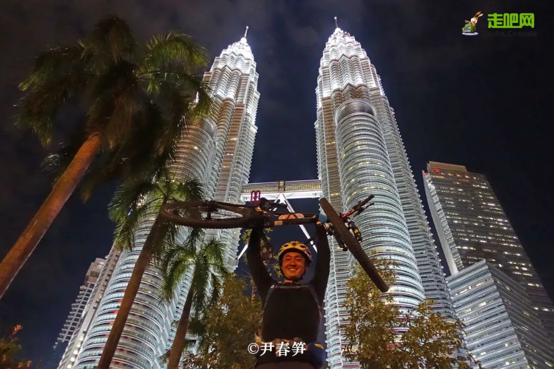 徒步跨国旅行中国小伙,骑自行车环球旅行的山东小伙