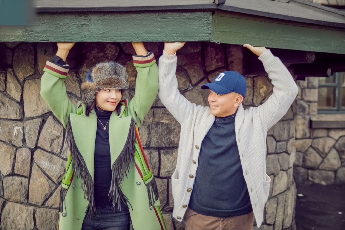 被“贤妻”*绑捆**的人生：刘涛曾经有多风光，现在就有多失意