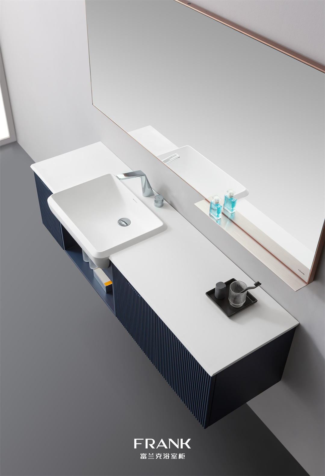 富兰克高端原木浴室柜,富兰克浴室柜与梵度浴室柜哪个好