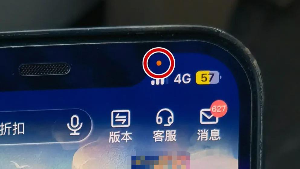 女子转光同事银行卡里的钱,女子银行卡被转走10多万