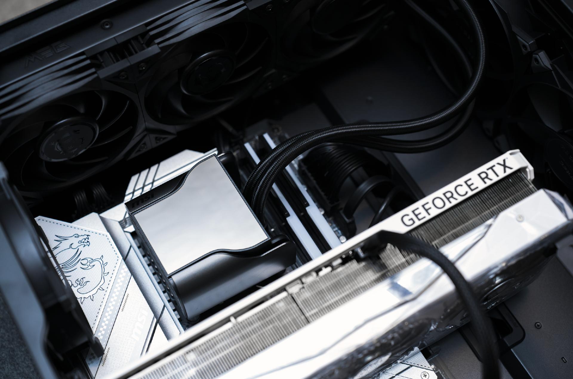 安钛克p1初星装什么水冷,安钛克p1机箱