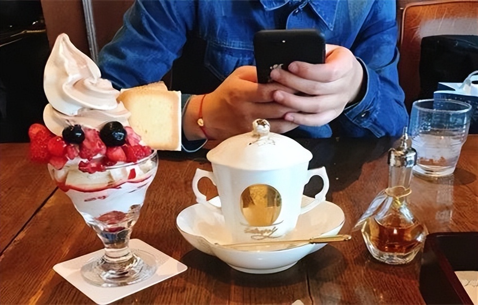 博斯通冰淇淋机故障维修视频,冰淇淋机故障代码大全