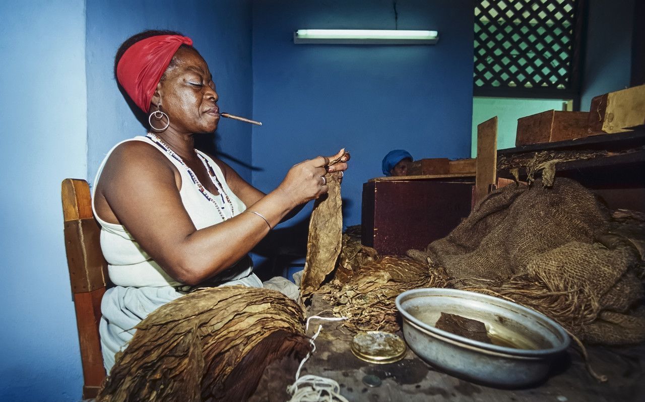 一般抽雪茄多少钱一支,几千万的身价能抽得起雪茄几年