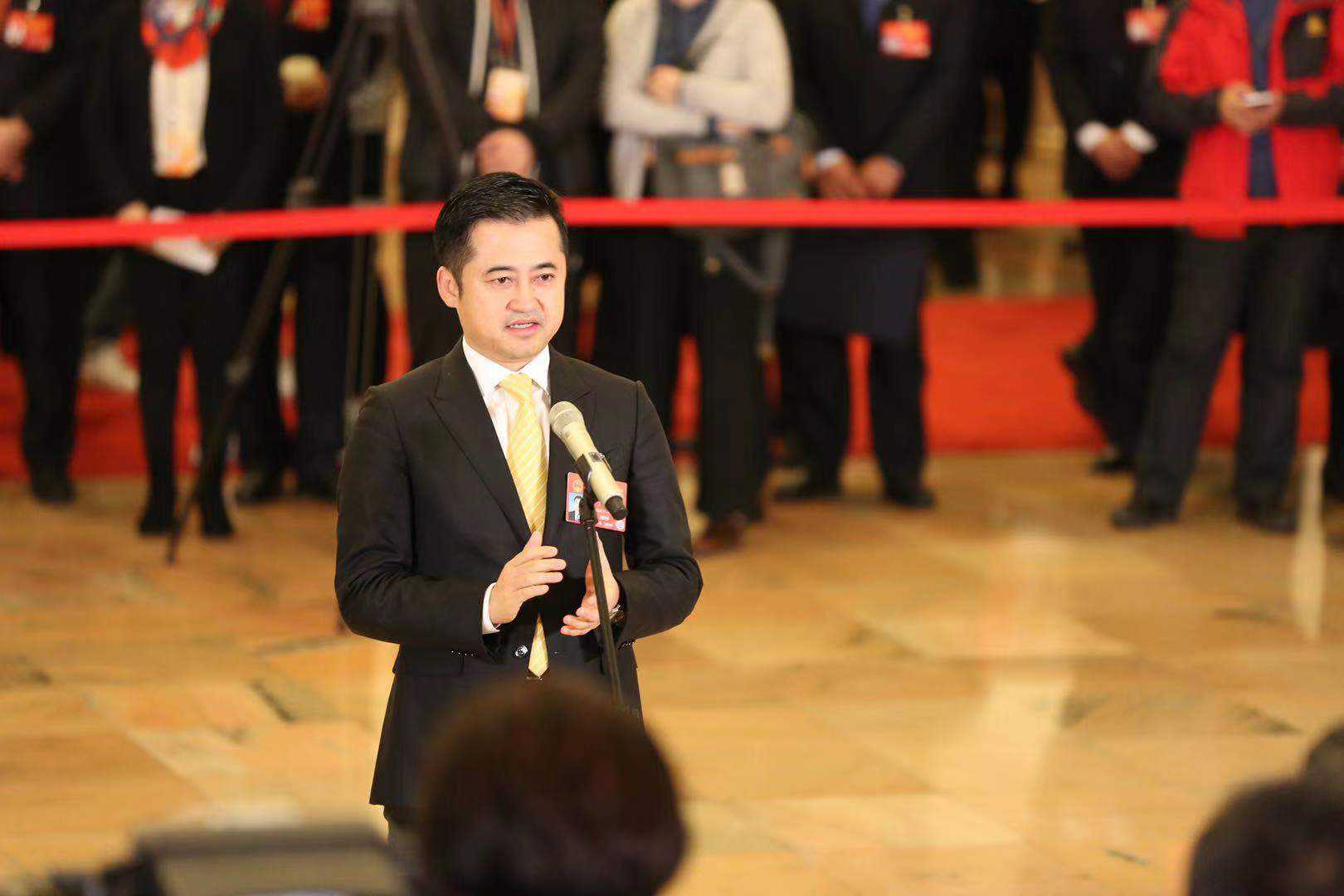 福建晋江“最牛80后”:公益捐款超4亿,3个子女齐上亿万富豪榜