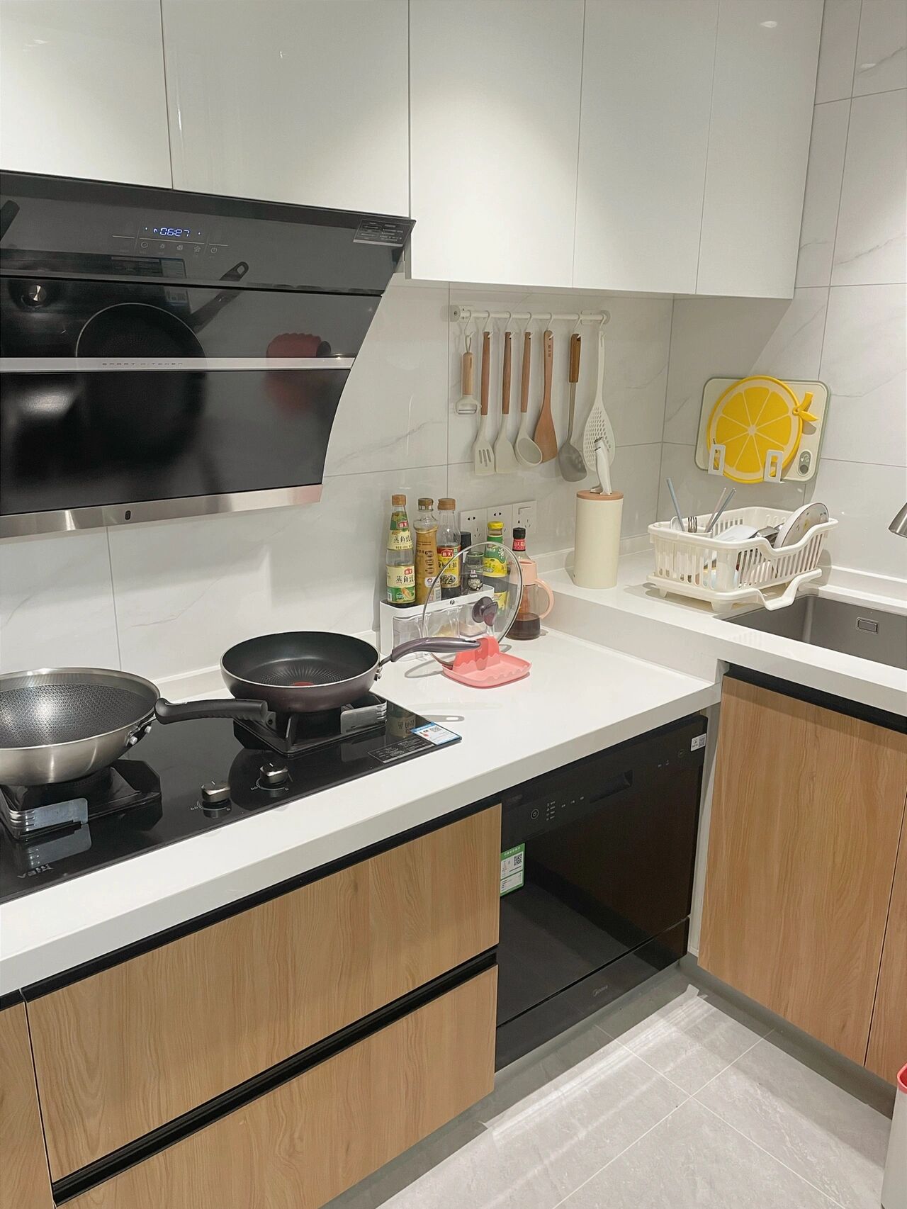 没有窗户的厨房布置,没有窗户的厨房装修效果图