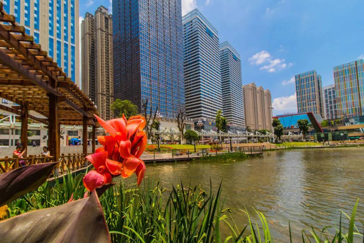 贵阳花果园：亚洲最大的楼盘，为什么诞生在相对贫穷的贵州