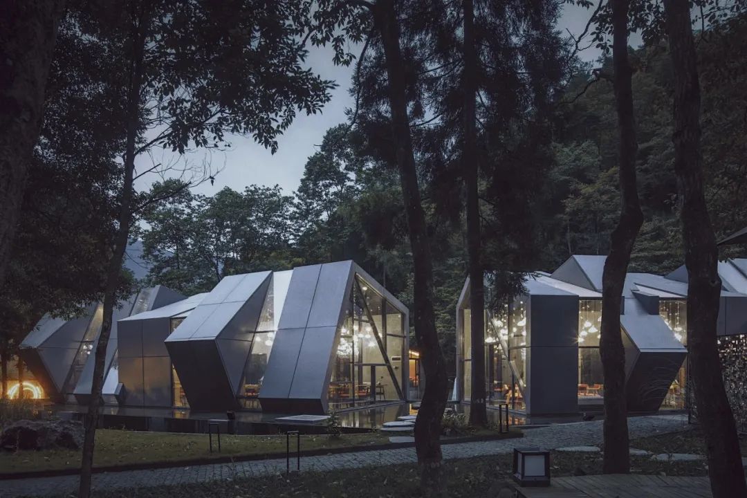 传奇「更生」的避世栖所|14个有故事的海内外酒店