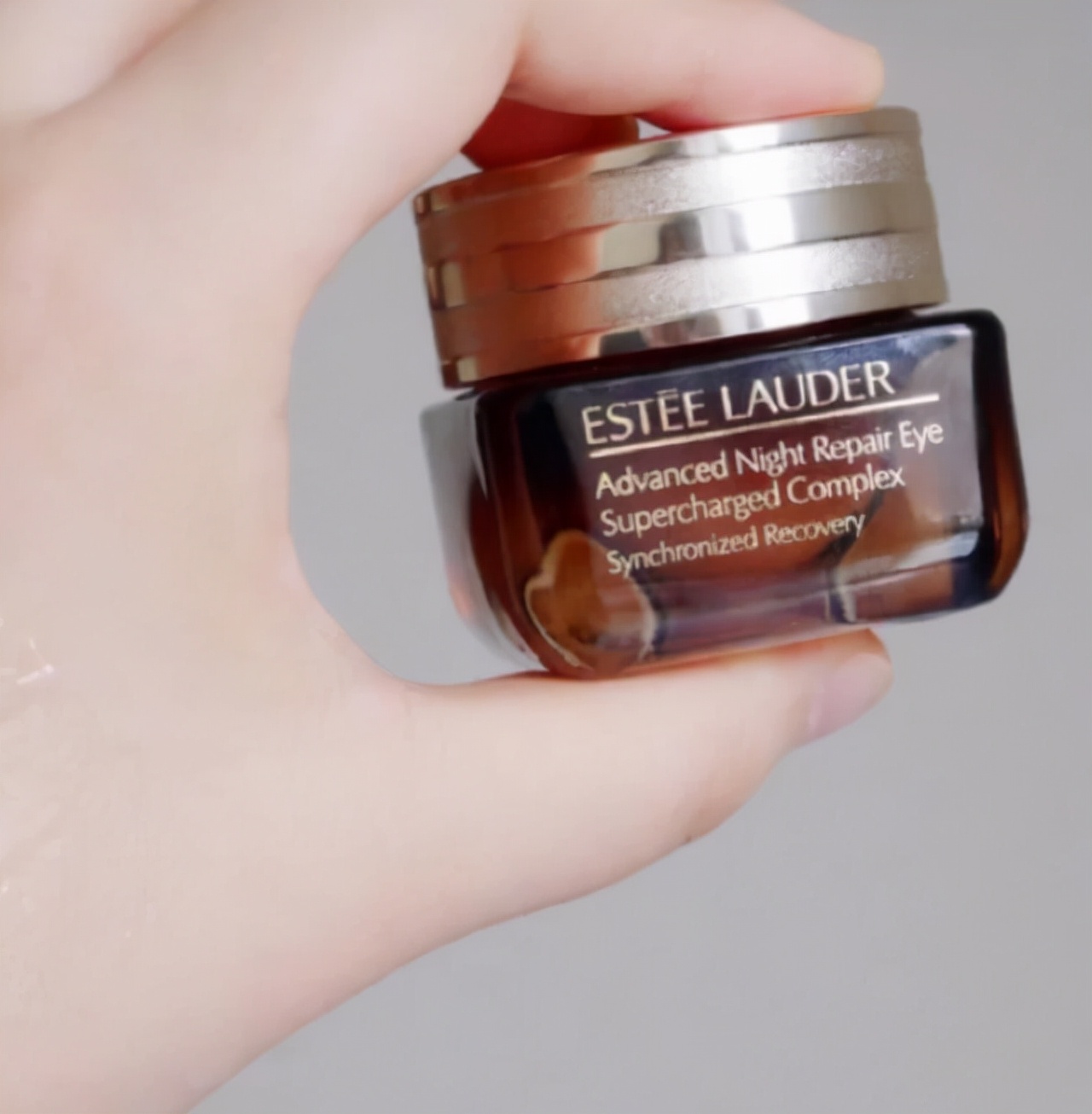 眼霜推荐去除大眼袋黑眼圈细纹,黑眼圈鱼尾纹用什么眼霜大牌