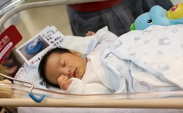 农村今年生二胎国家补贴多少钱,农村现在生二胎国家补贴怎么申请