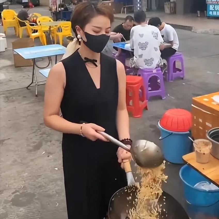 摆摊月入过万要准备什么,夜市摆摊月入20万怎么做到的