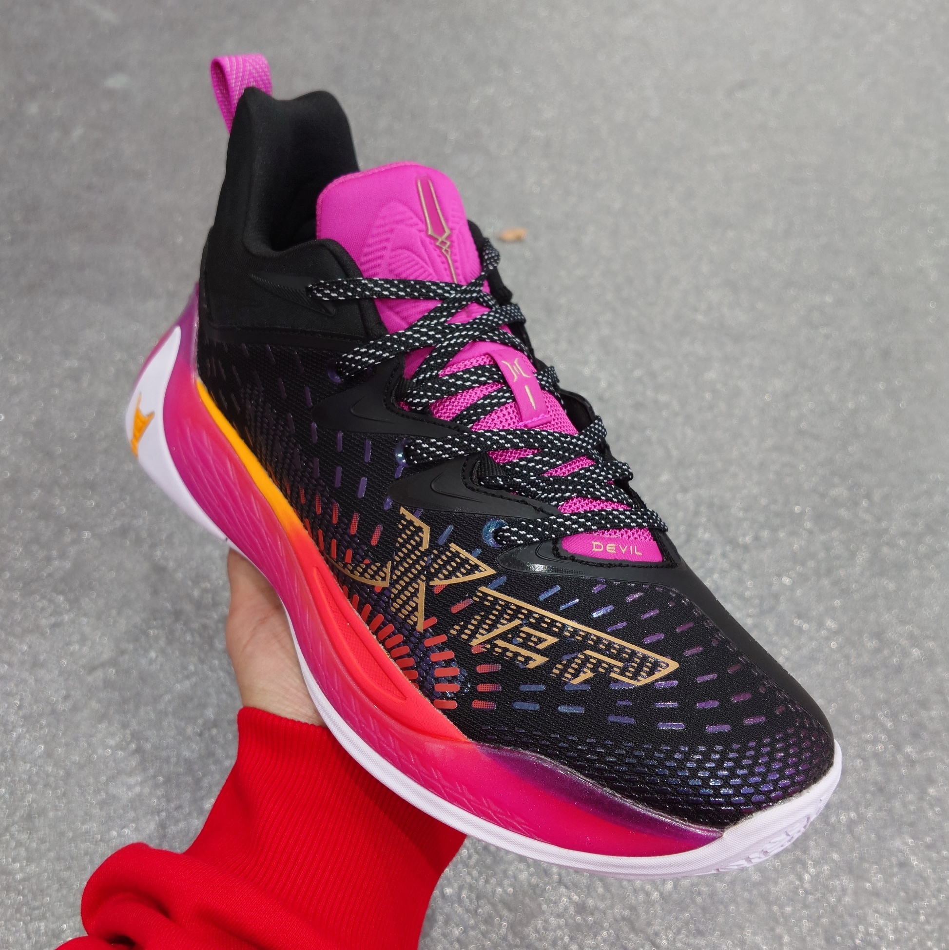 特步游云六代篮球鞋斜扣,特步篮球鞋游云1代