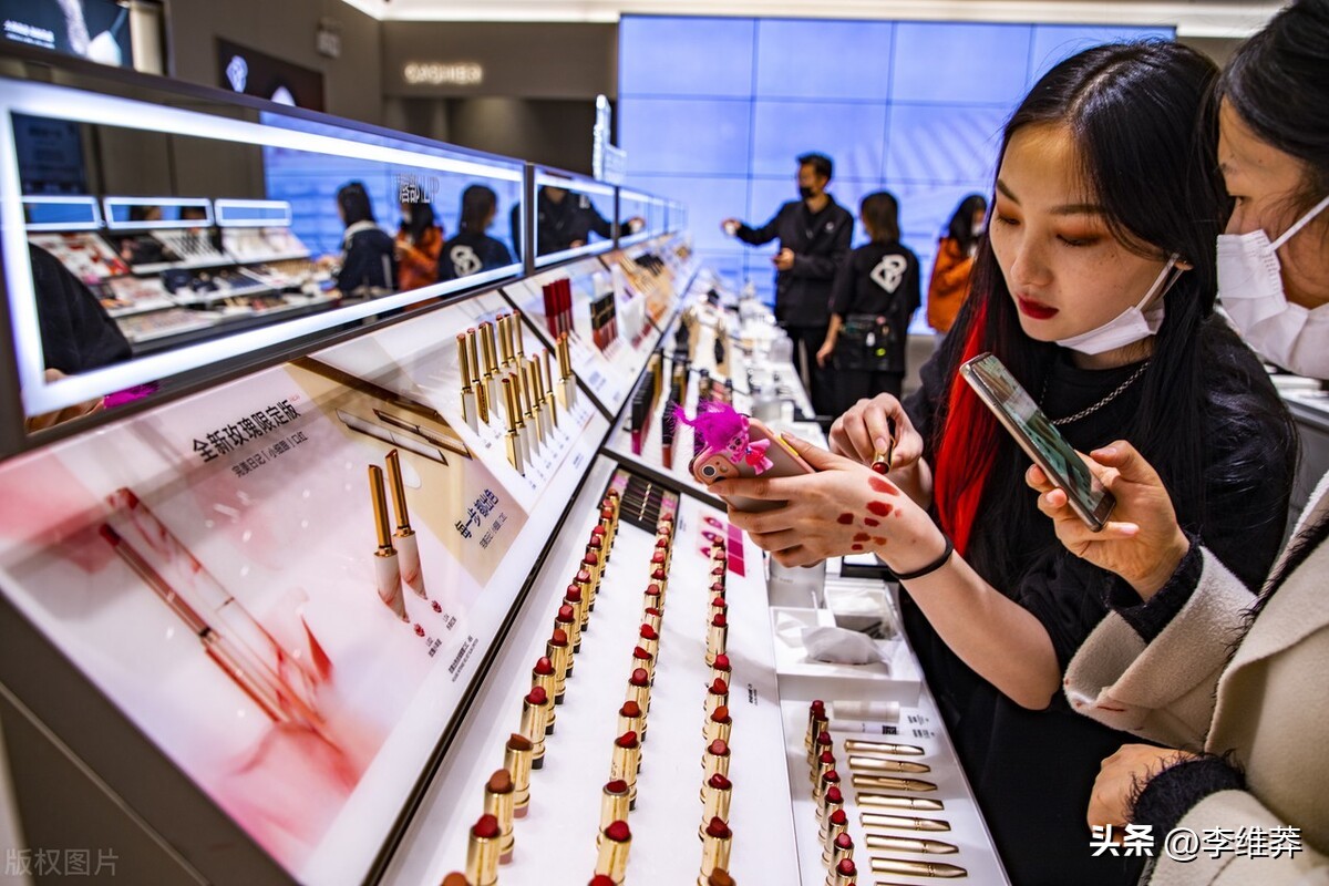 化妆品专业推荐大学,化妆品美妆专业本科