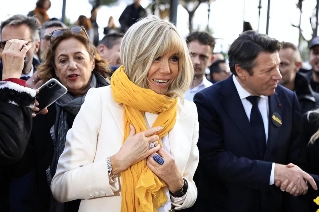 67岁法国第一夫人,法国第一夫人65岁