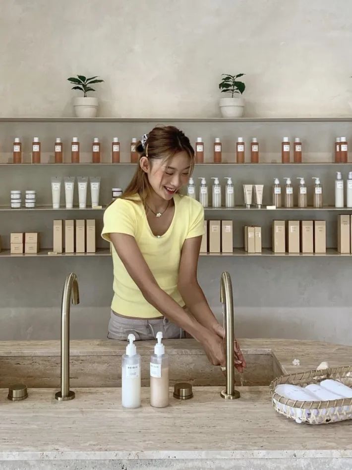 夏天黄黑皮穿搭技巧,黄黑皮夏天穿衣技巧