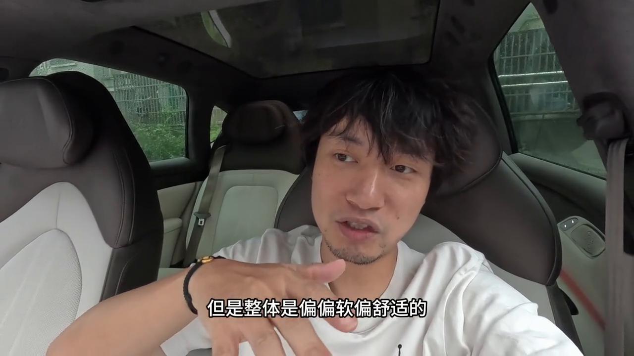 艾瑞泽8试驾及油耗测评,奇瑞艾瑞泽8对比长安uni-v