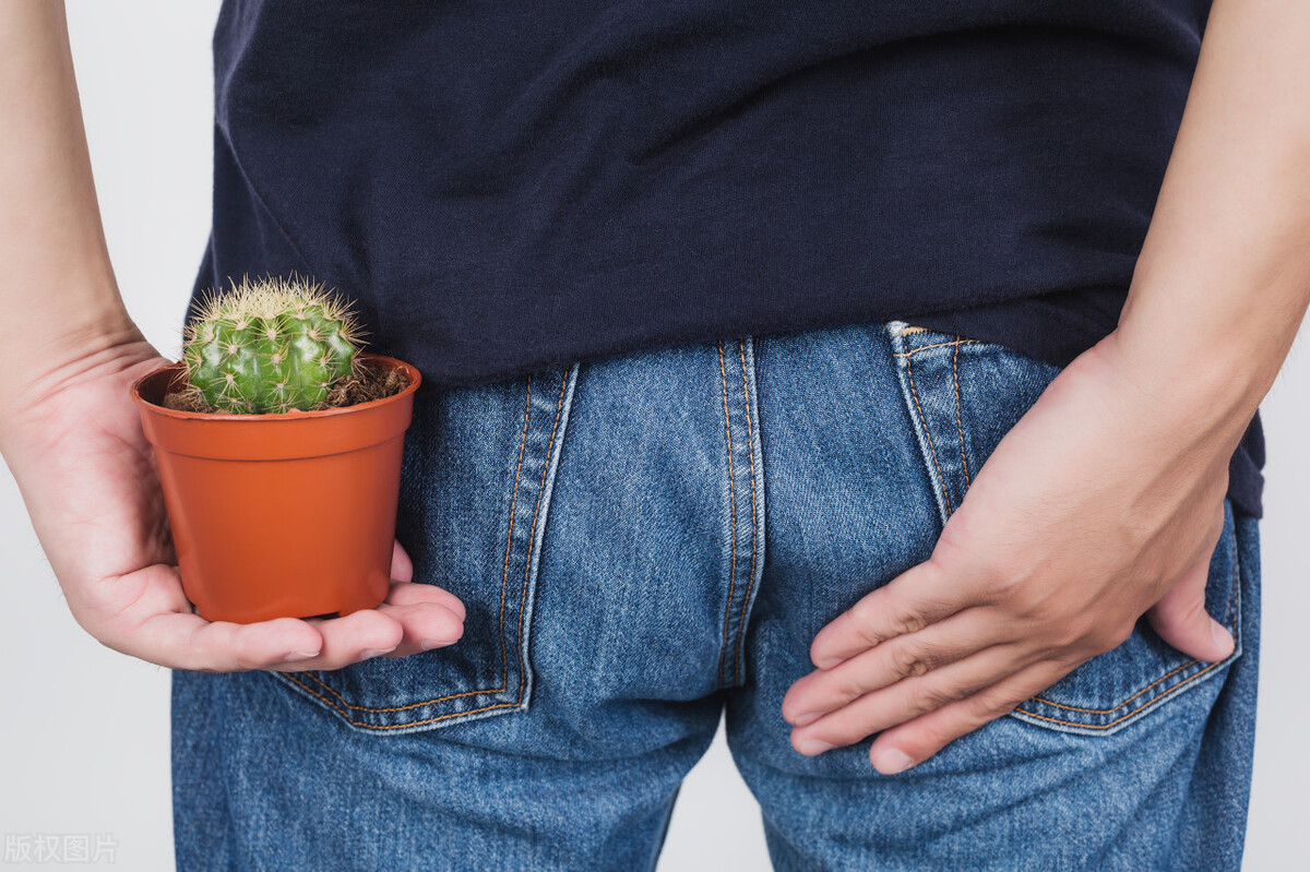 男女注意：如果肛门常出现5个问题，可能暗示体内有癌