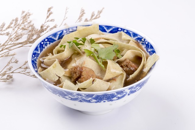 民族特色文化的发展趋势,56个民族里面文化最齐全的有哪些