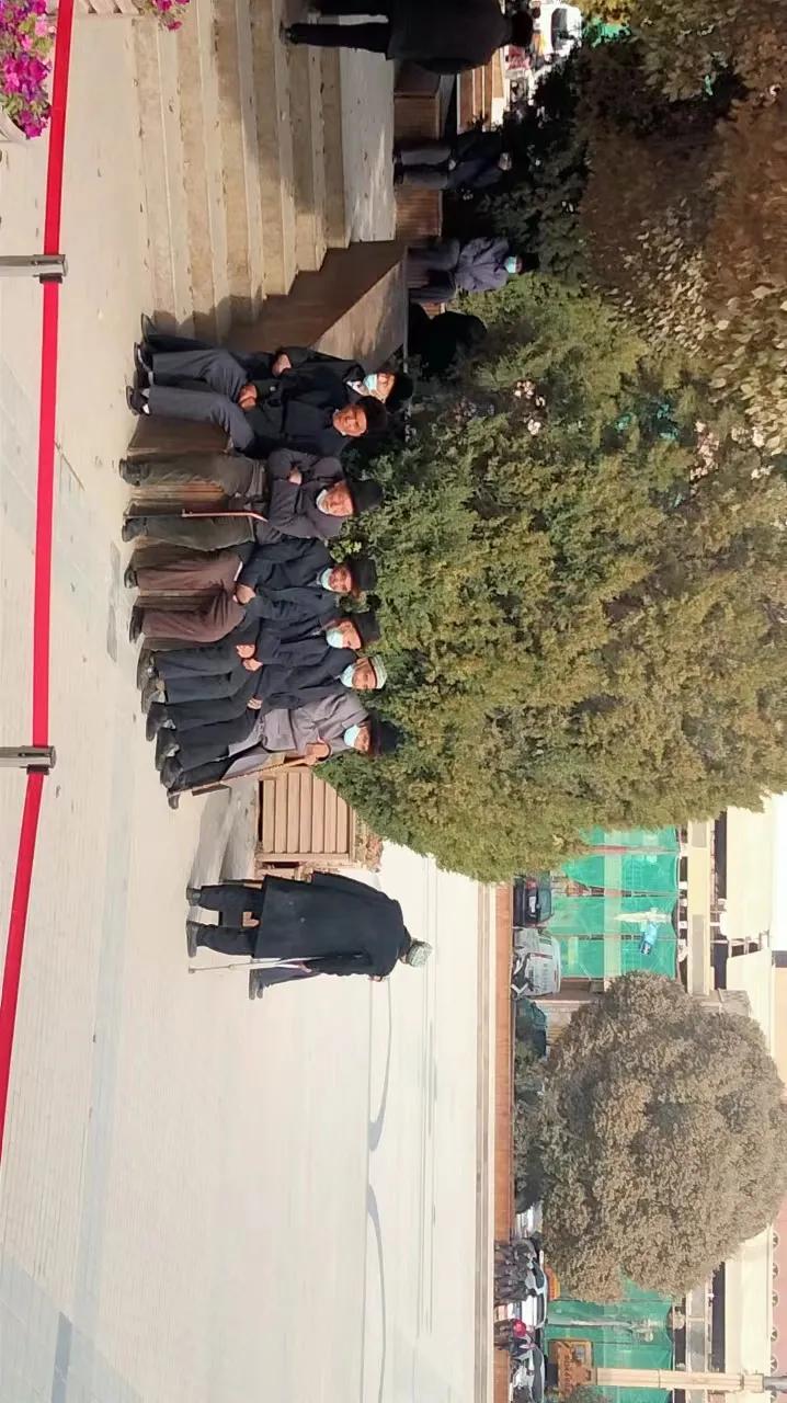 遇到在路上旅行,一个月也能赚一万块左右的小敏(124)