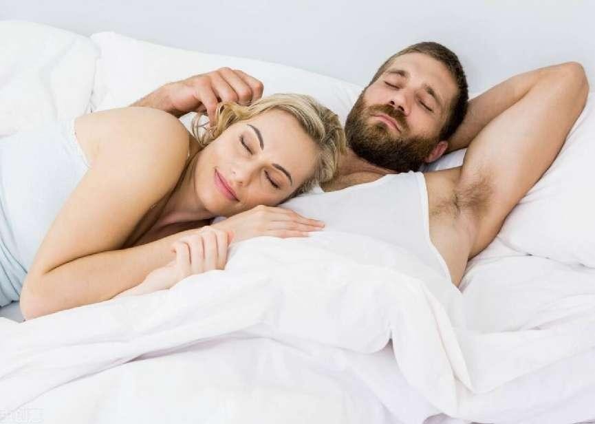 夫妻完事后，可以用纸巾擦擦吗？医生提醒：这种做法可使不得