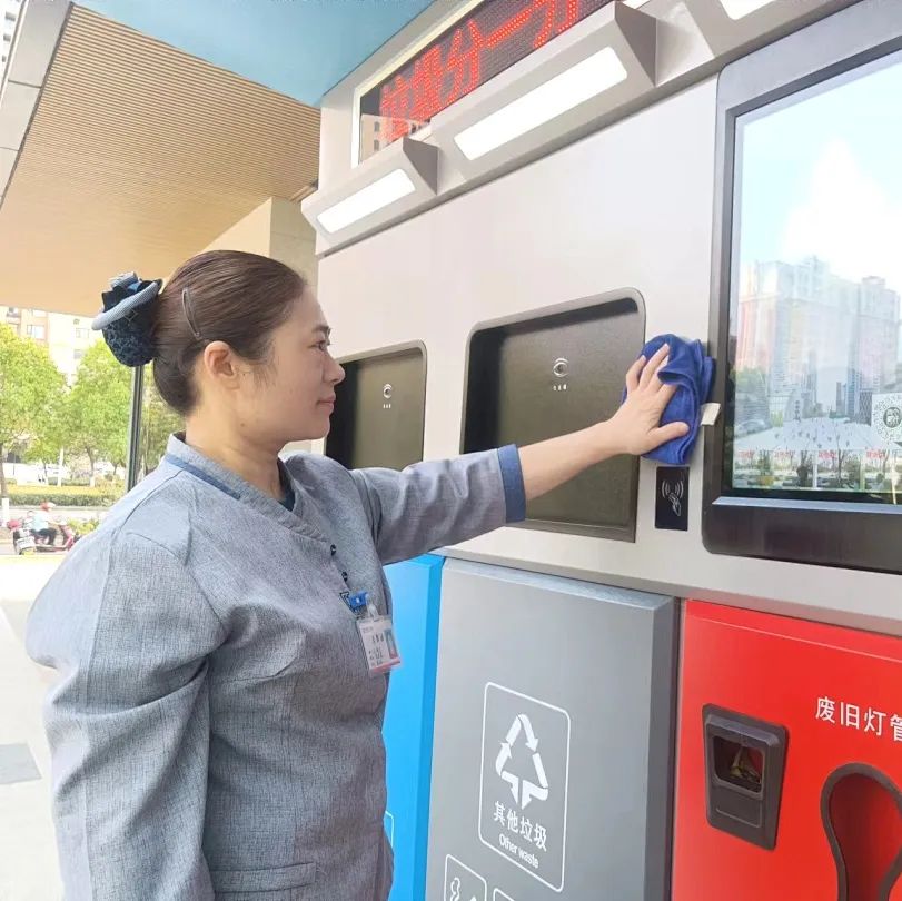 在书屋岗位体验过程怎么写,在书店工作都要干什么