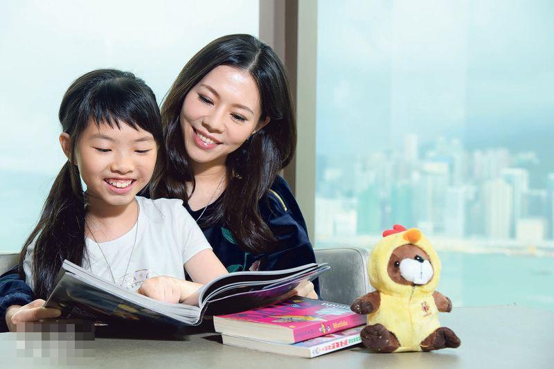 2002年落选港姐吕丽君,吕丽君港姐