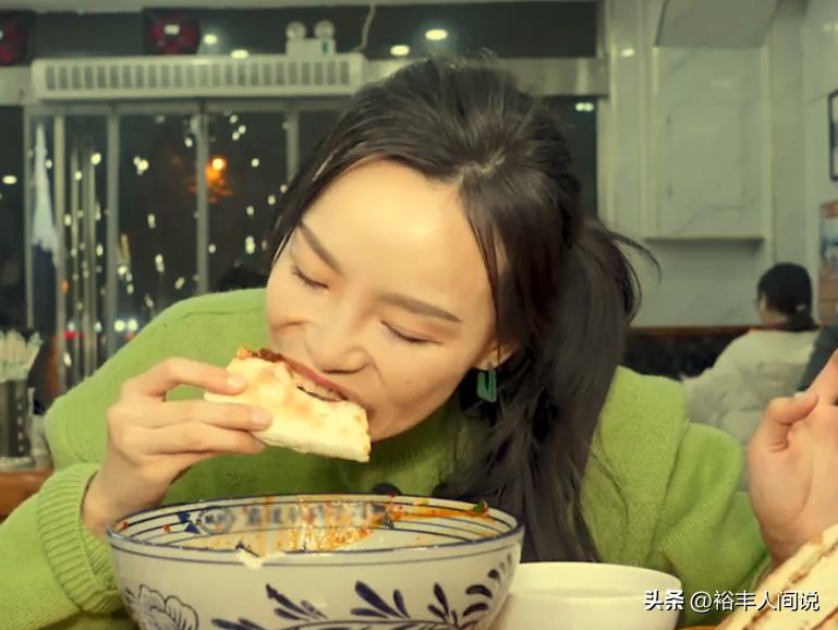 小贝饿了被网暴的原因,小贝饿了被爆卖伪劣产品