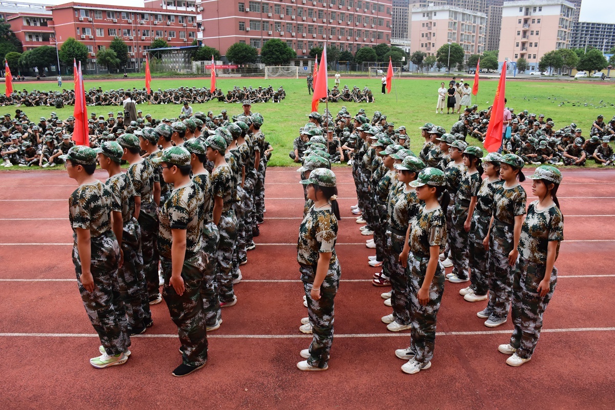 桂林各校军训精彩回顾,广西军训队列操