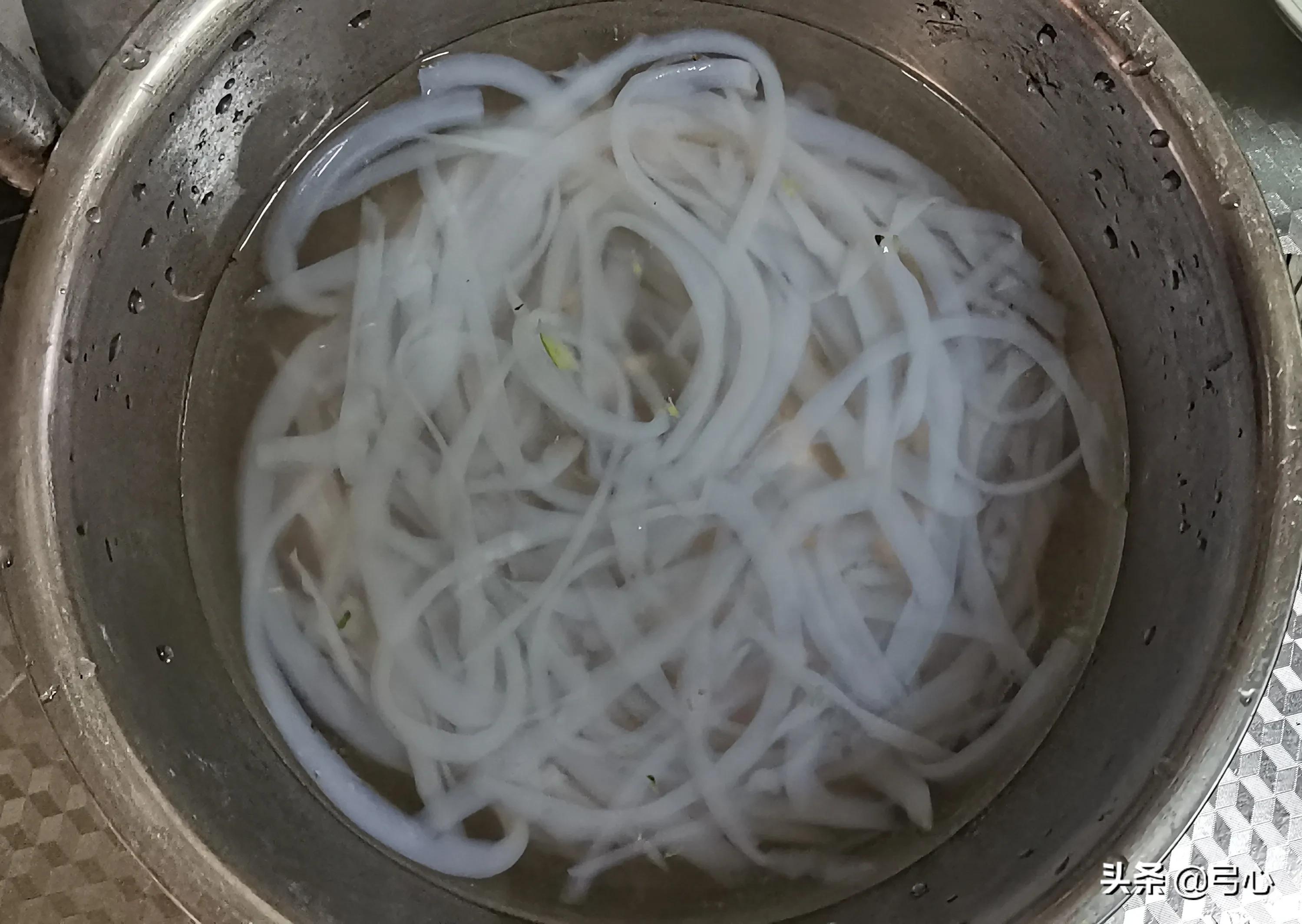 自制豌豆淀粉凉粉,贵州豌豆淀粉凉粉