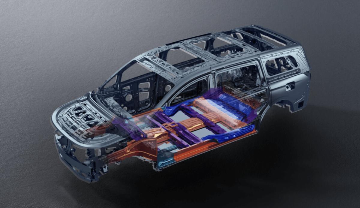 岚图梦想家尊贵版试驾,岚图梦想家mpv是新能源汽车吗