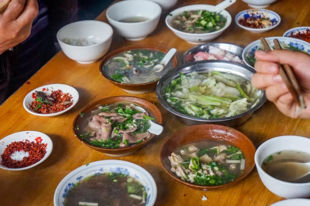 整整100家！乐山这些地道美食小馆够你吃一年!
